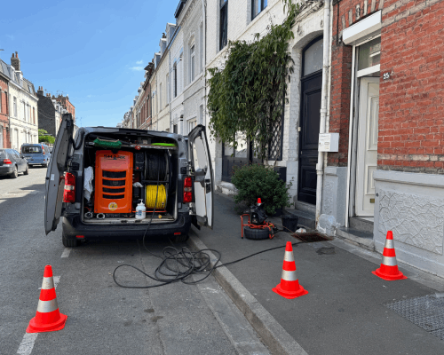 Débouchage par hydrocurage de la canalisation + assistance caméra